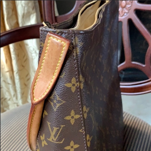 Louis Vuitton Looping - Picture 8 of 8